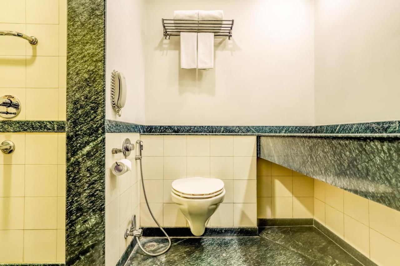 Lemon Tree Hotel, East Delhi Mall, Kaushambi Ghaziabad Extérieur photo