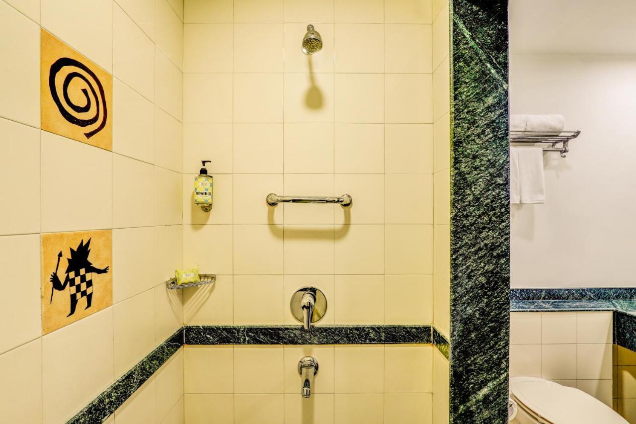Lemon Tree Hotel, East Delhi Mall, Kaushambi Ghaziabad Extérieur photo