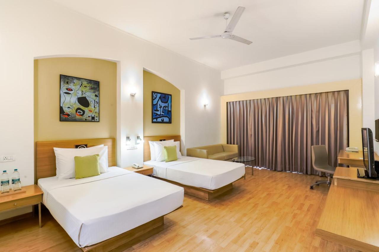 Lemon Tree Hotel, East Delhi Mall, Kaushambi Ghaziabad Extérieur photo