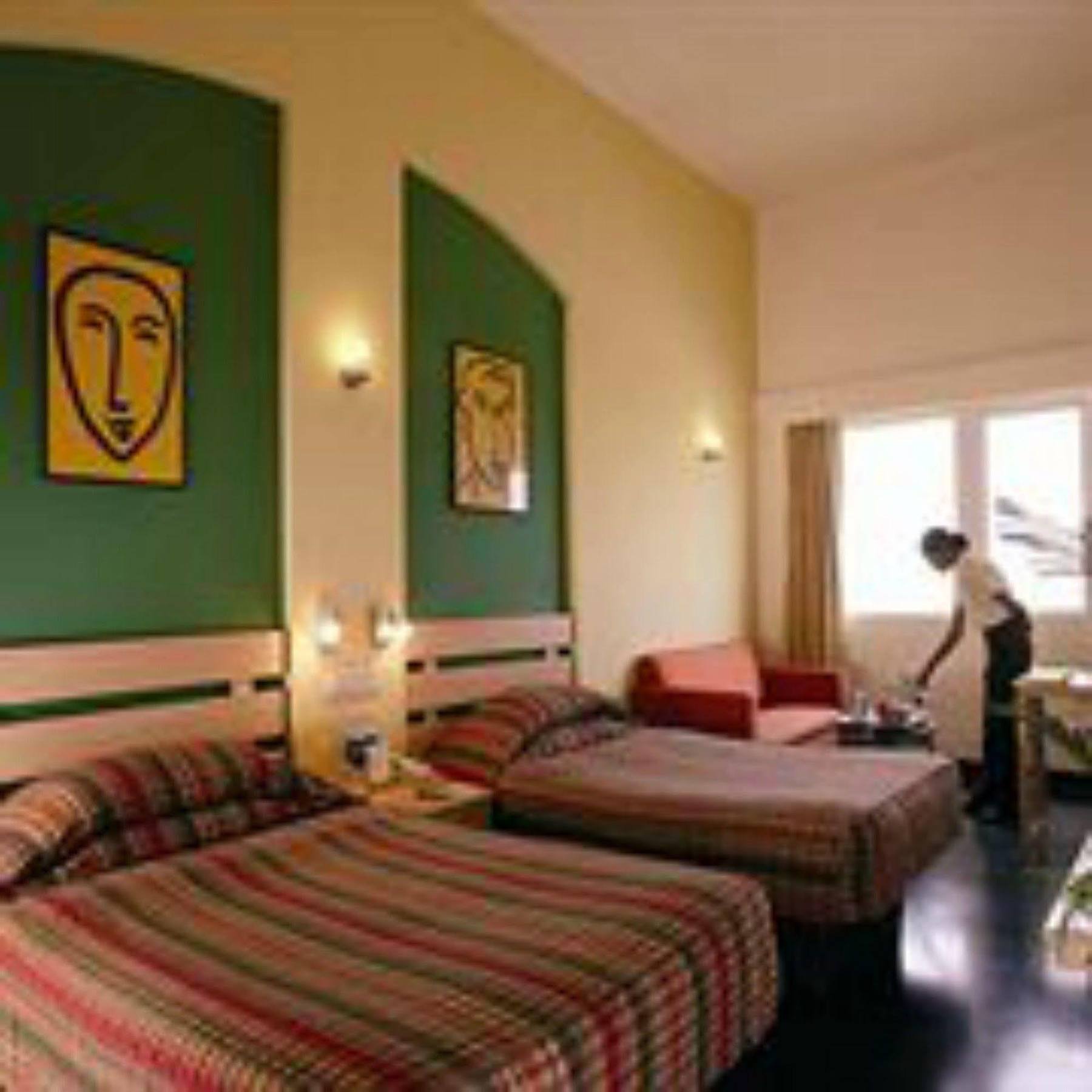 Lemon Tree Hotel, East Delhi Mall, Kaushambi Ghaziabad Extérieur photo