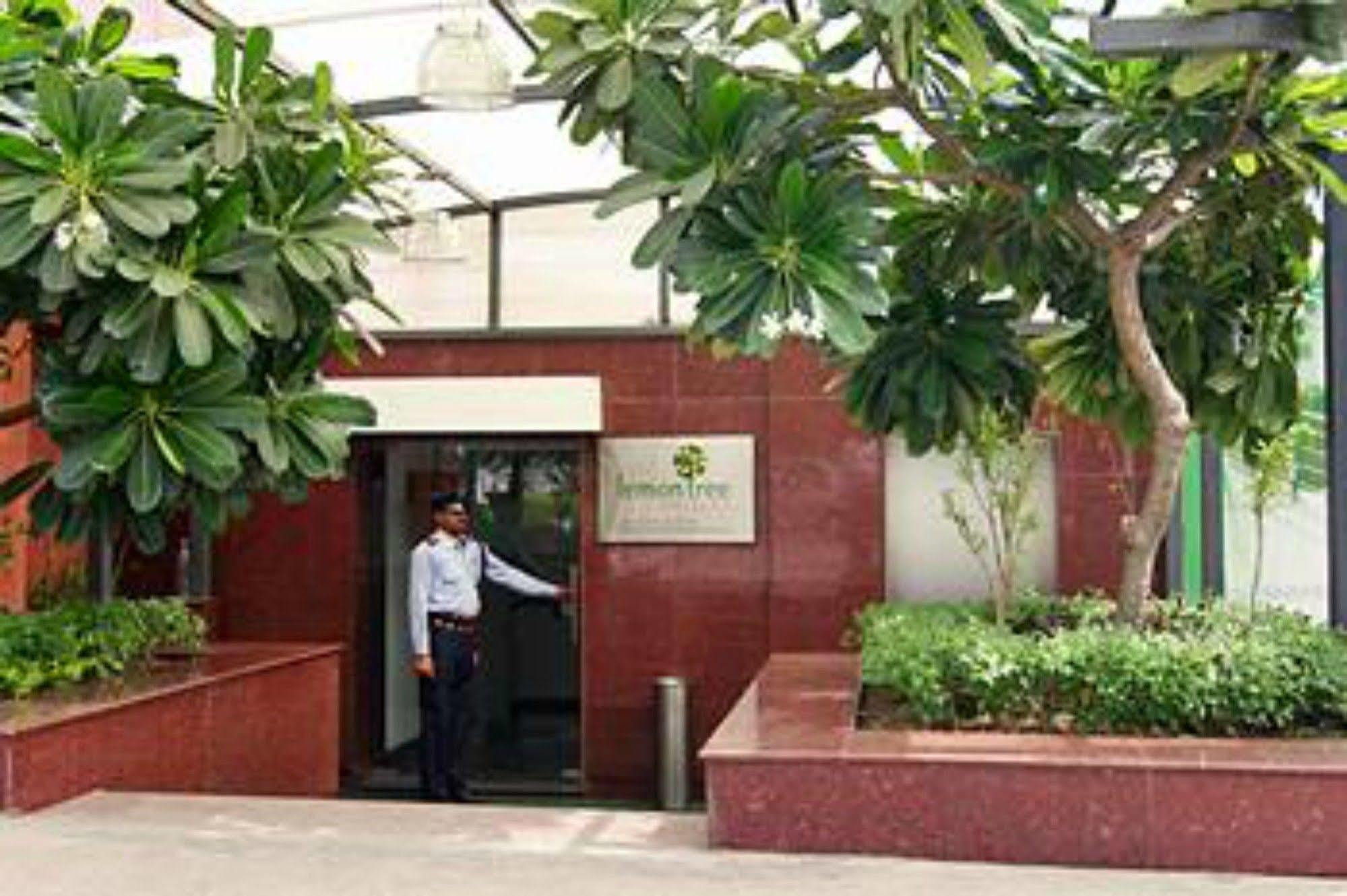 Lemon Tree Hotel, East Delhi Mall, Kaushambi Ghaziabad Extérieur photo