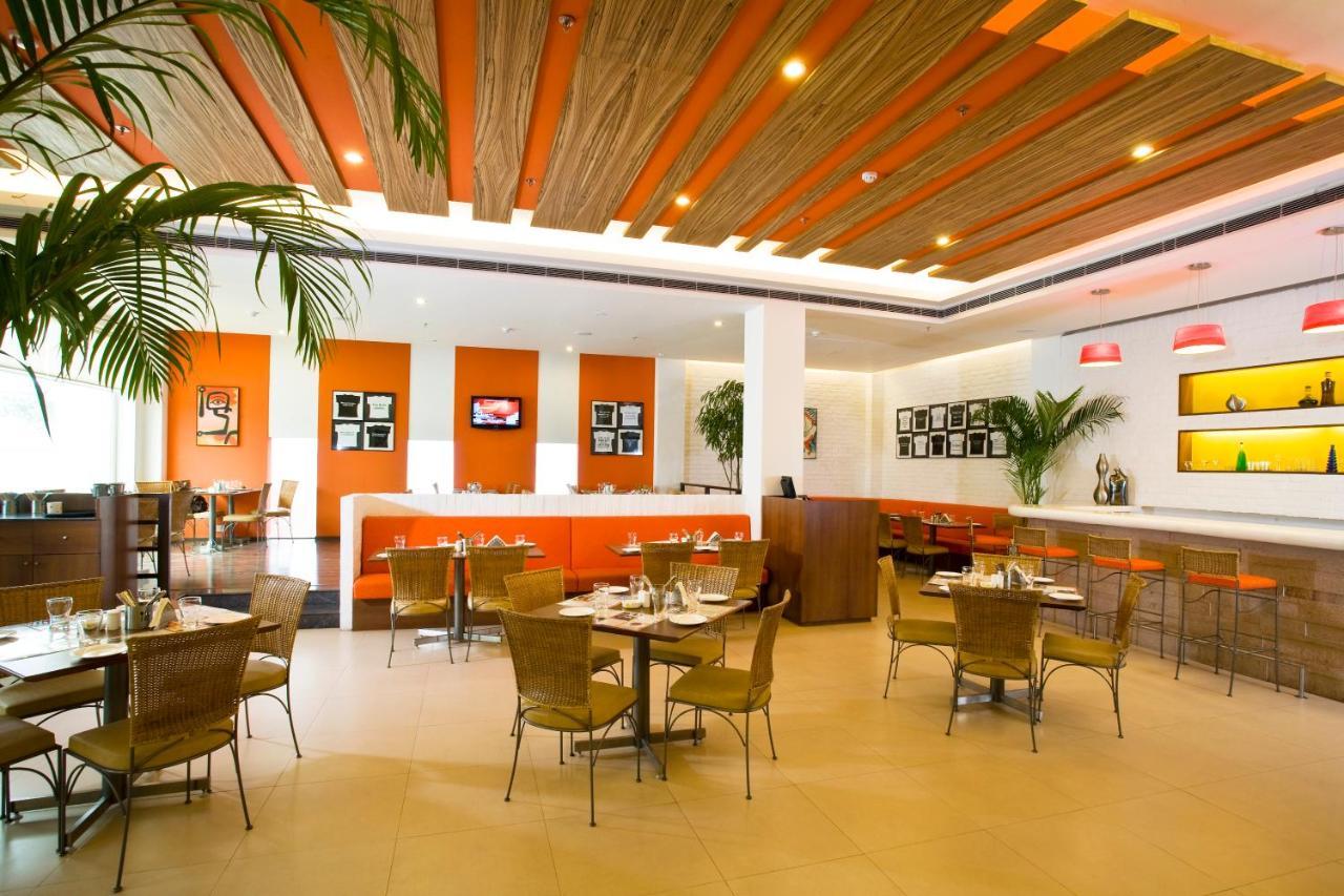 Lemon Tree Hotel, East Delhi Mall, Kaushambi Ghaziabad Extérieur photo