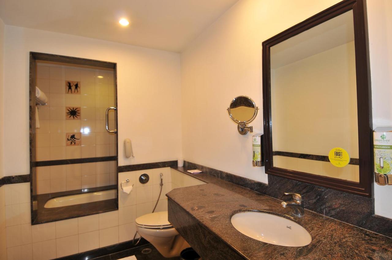 Lemon Tree Hotel, East Delhi Mall, Kaushambi Ghaziabad Extérieur photo